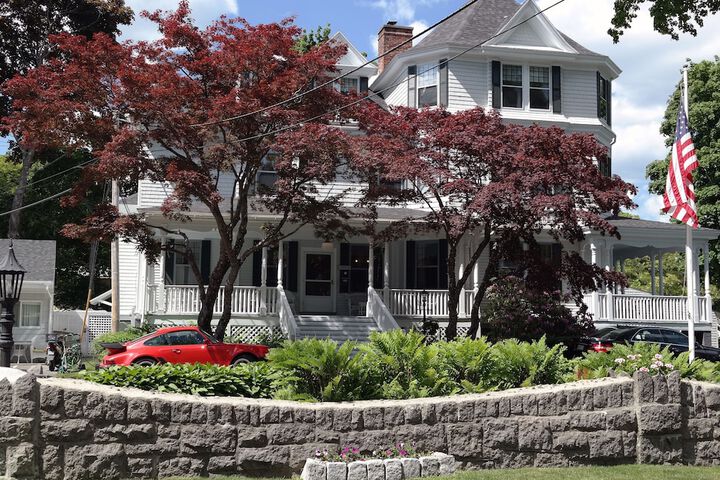 Moseley Cottage Inn & Town Motel
