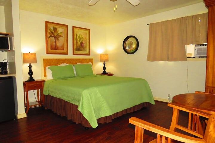 Room 185 of 218