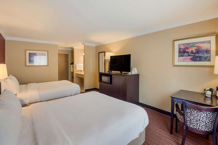 Room 15 of 39