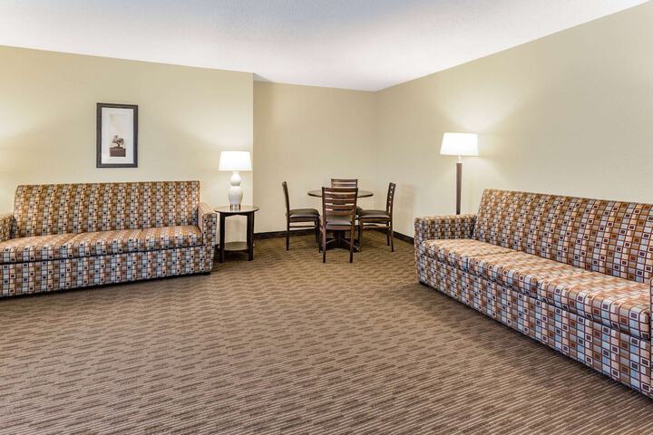AmericInn by Wyndham Sleepy Eye
