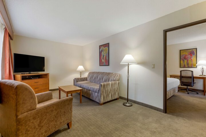 Room 34 of 44