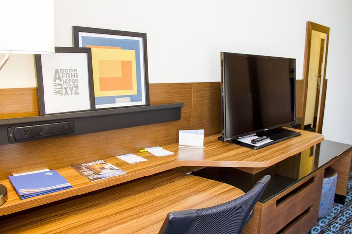 Wavecrest Lodge