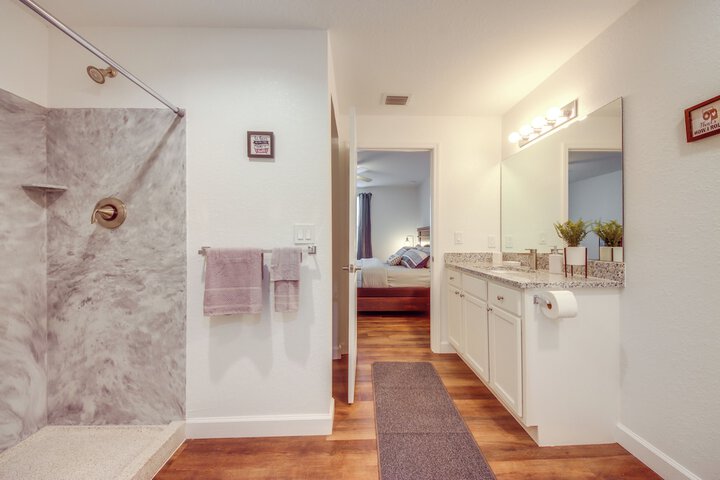 Labelle Apartment Close to Parks!