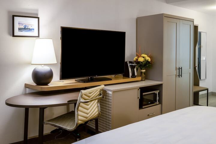 Room 20 of 38