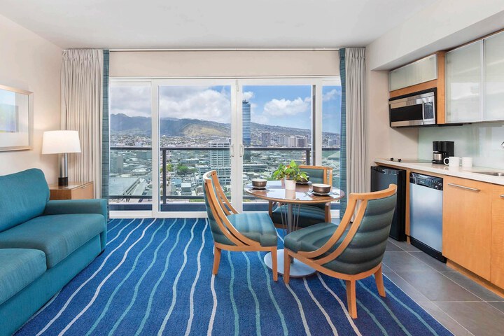 Ala Moana Hotel by Mantra