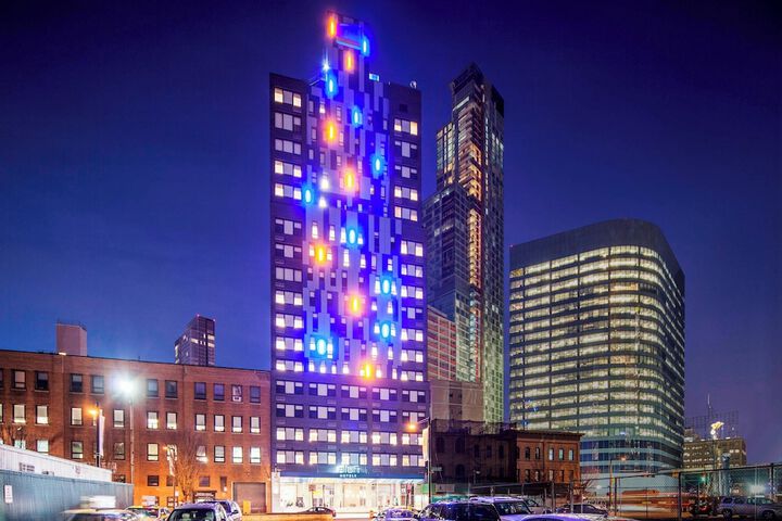 Aloft by Marriott Long Island City-Manhattan View