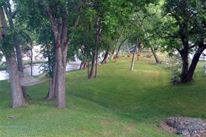 INN ON THE CREEK