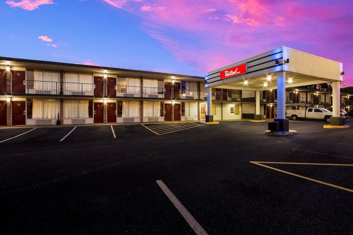 Hotel 7 of 32