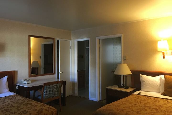Room 19 of 48