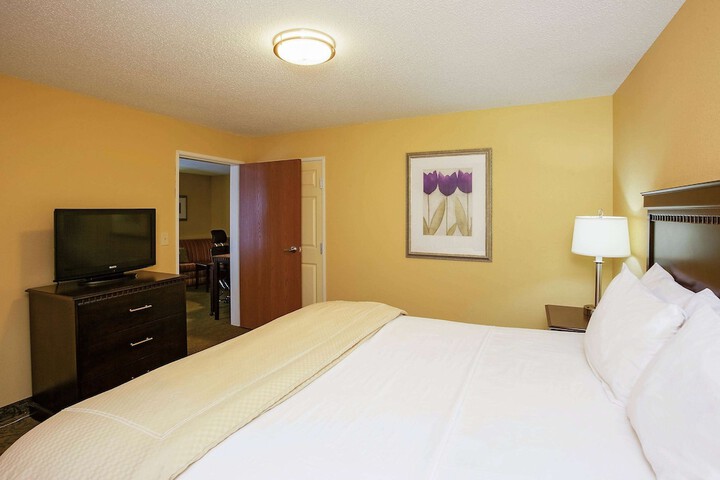 Room 16 of 42