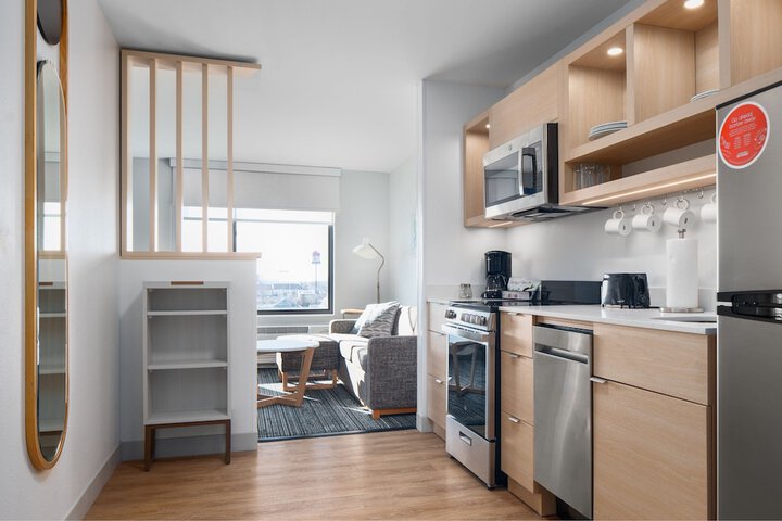 Room 15 of 25