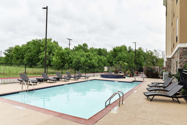 Hampton Inn & Suites Bay City TX