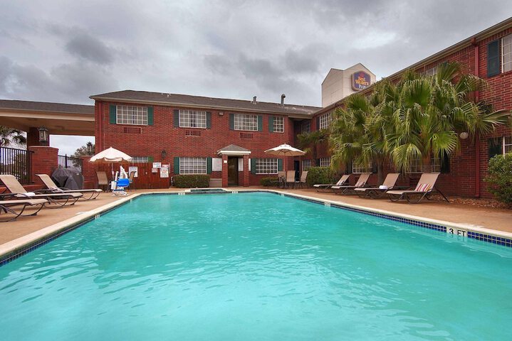 Pool 7 of 45