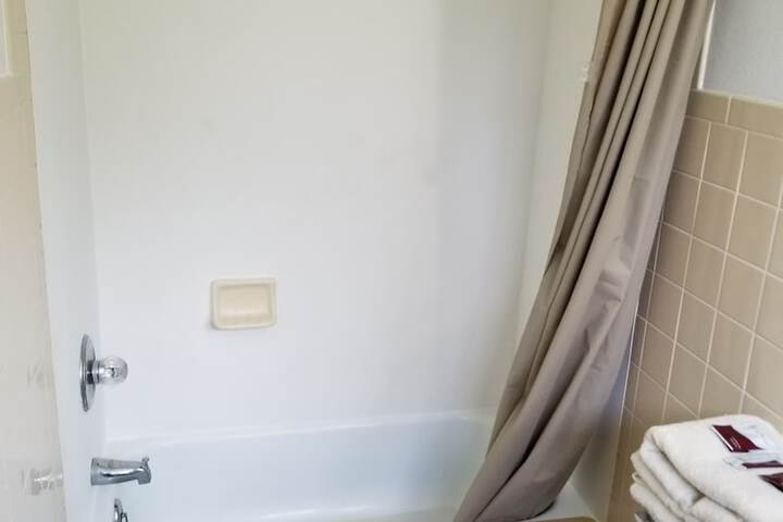 Room 16 of 24