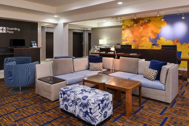 Country Inn & Suites by Radisson Brown Deer - Milwaukee North