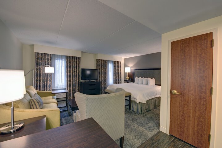 Room 37 of 73