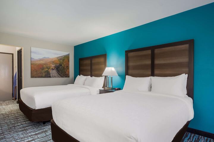 Room 42 of 66