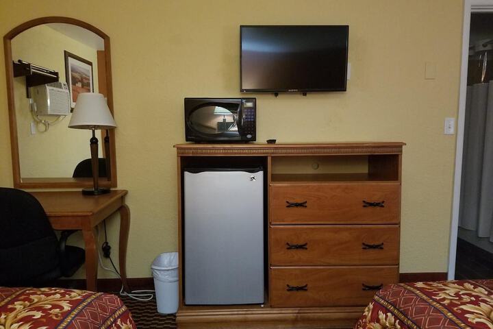 Budget Inn