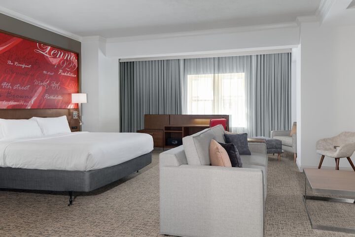 Room 22 of 53