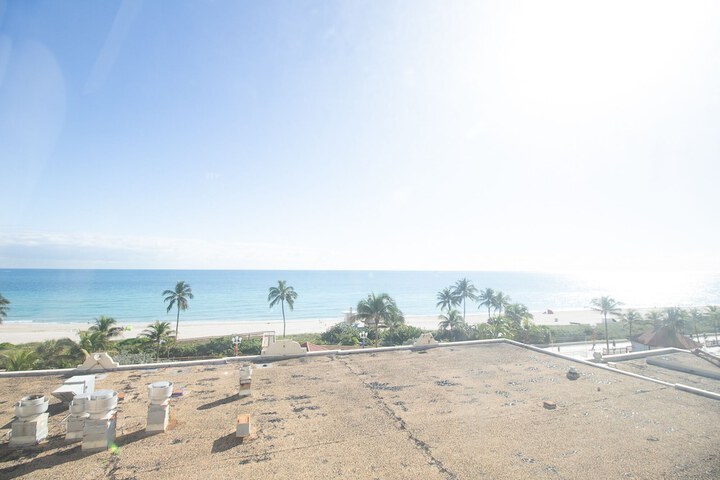 Beach 18 of 25