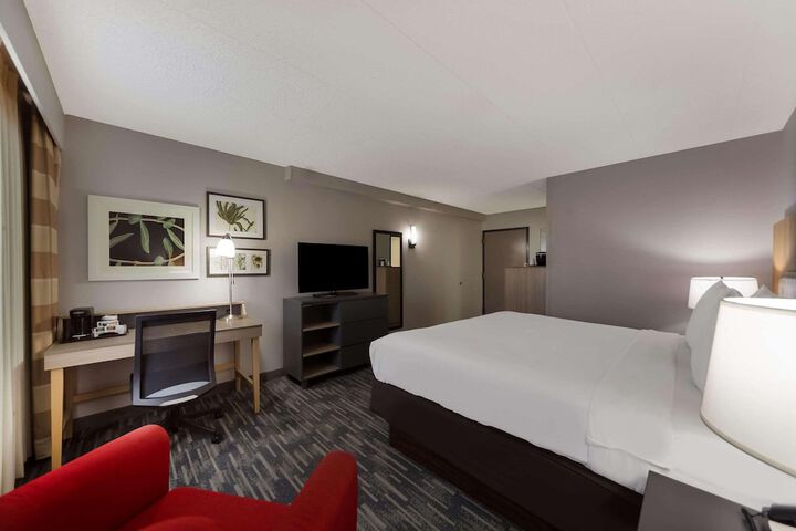 Room 21 of 35