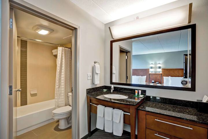 Room 13 of 39