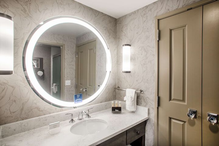 Homewood Suites by Hilton Salina Downtown