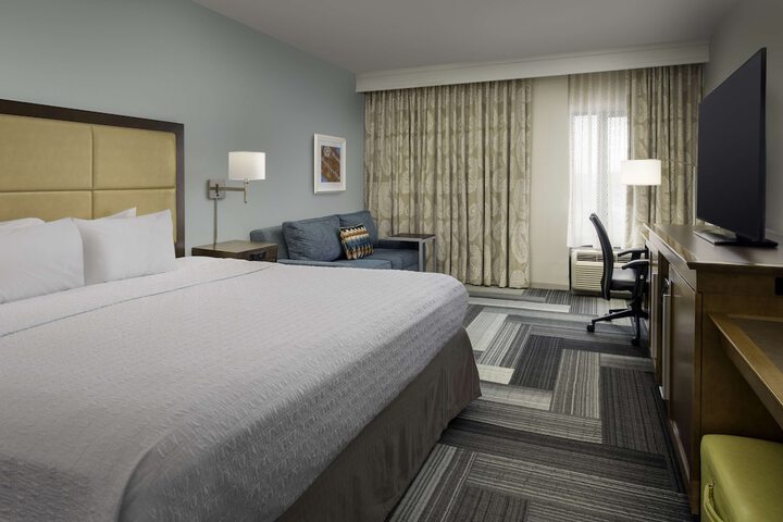 Hampton Inn Pittsburgh / Monroeville