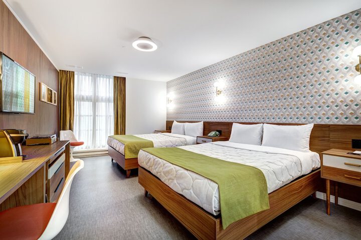 Room 21 of 40