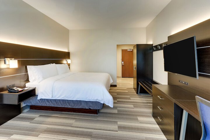 Room 43 of 78