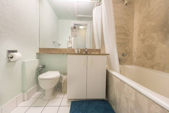 Room 12 of 24