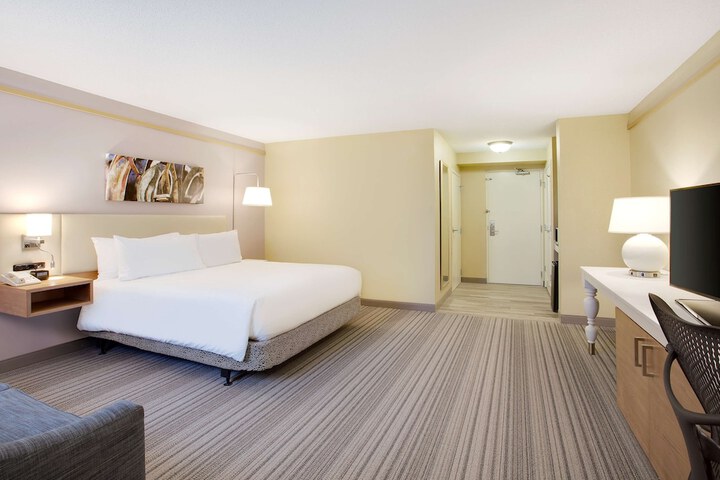 Room 43 of 79