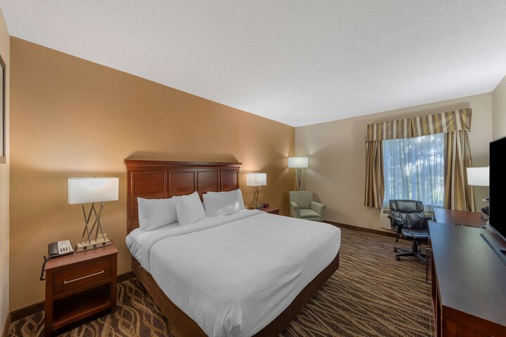 Room 34 of 41