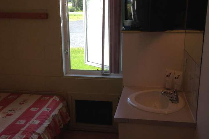 Room 15 of 27