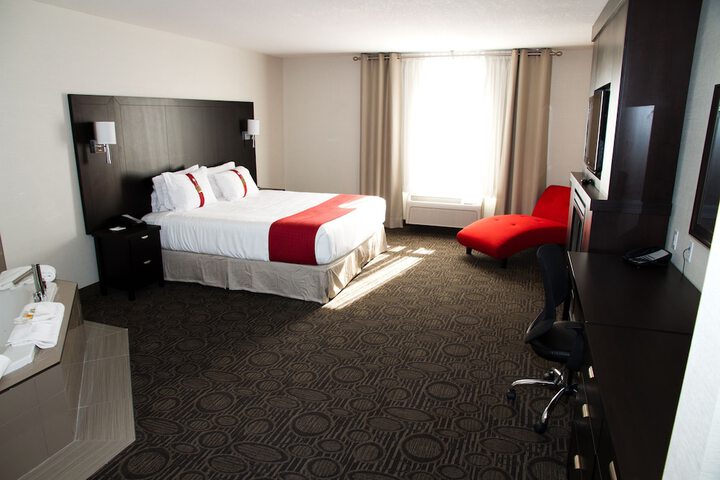 Room 52 of 75