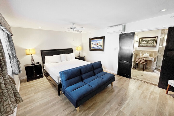 Room 49 of 62