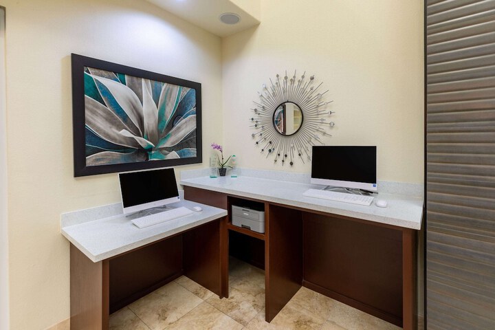 Business Center 49 of 49