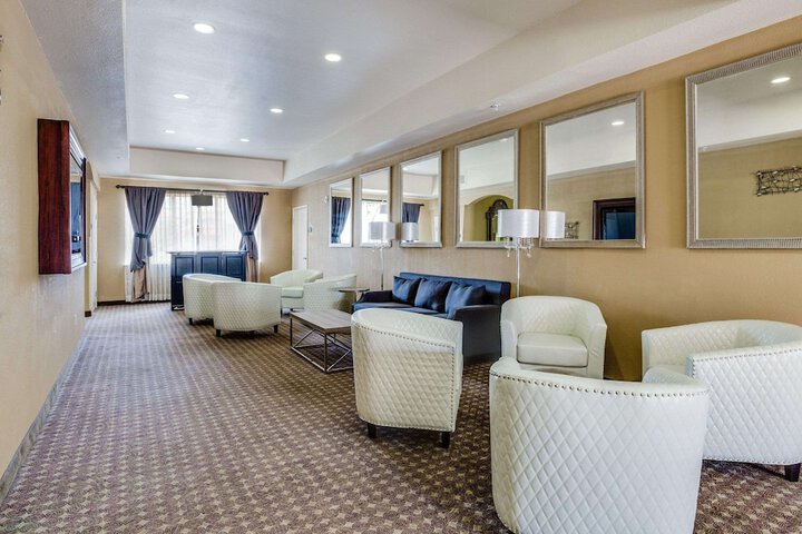 Comfort Suites Deer Park Pasadena