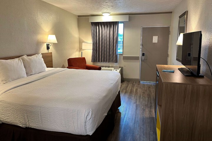 Days Inn by Wyndham St. Augustine I-95 / Outlet Mall