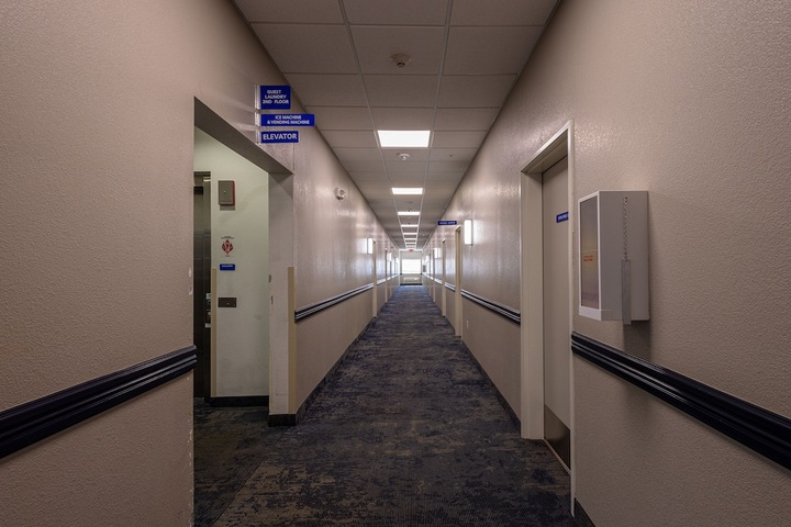 Ballroom/Hall 11 of 13