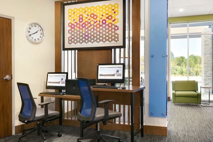Business Center 45 of 45