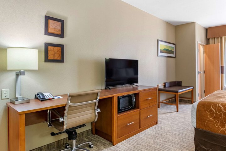 Room 11 of 39