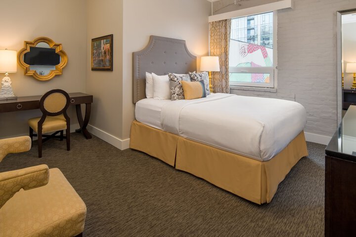 Room 44 of 62