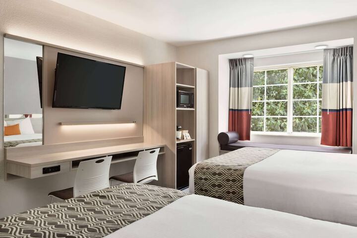 Room 20 of 53