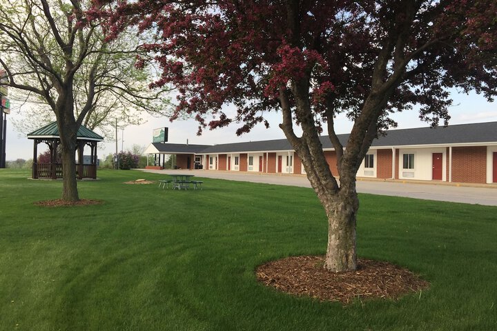 Property Grounds 175 of 175