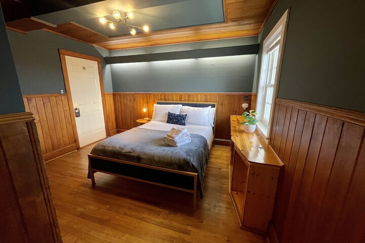 Room 58 of 156