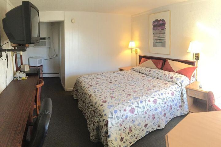 Room 16 of 22