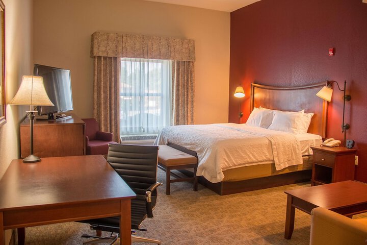 Room 21 of 38
