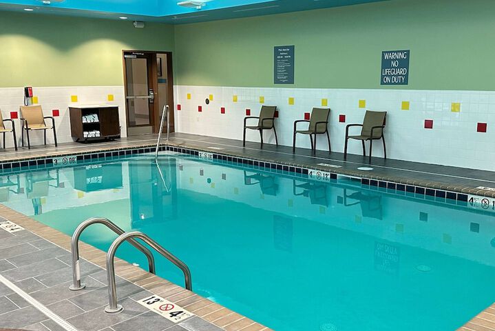 La Quinta Inn & Suites by Wyndham Jackson / Cape Girardeau