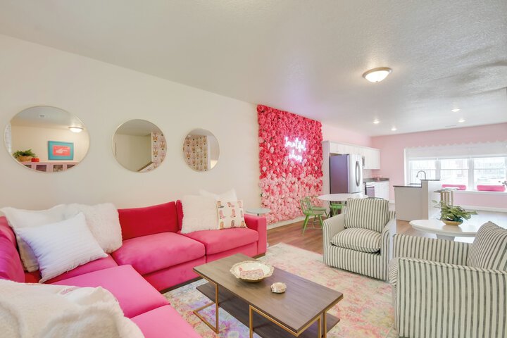 2 Mi to TBK Bank Sports Complex: Townhome w / Patio